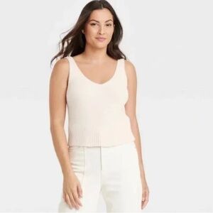 Target A New Day Soft Ivory V Neck Sweater Tank size Medium